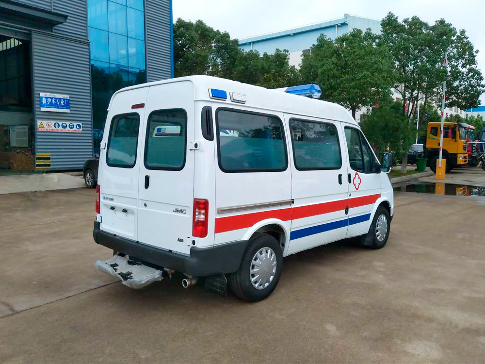 國(guó)六江鈴特順120救護(hù)車(chē)(短軸)