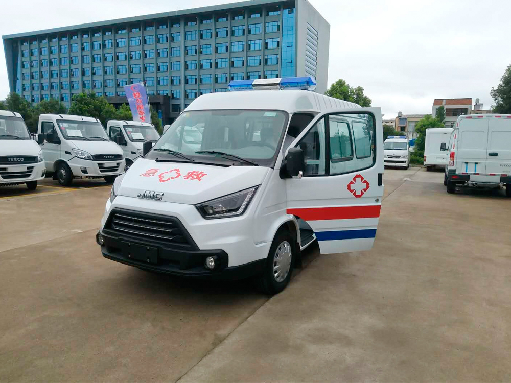 國(guó)六江鈴特順120救護(hù)車(chē)(短軸)
